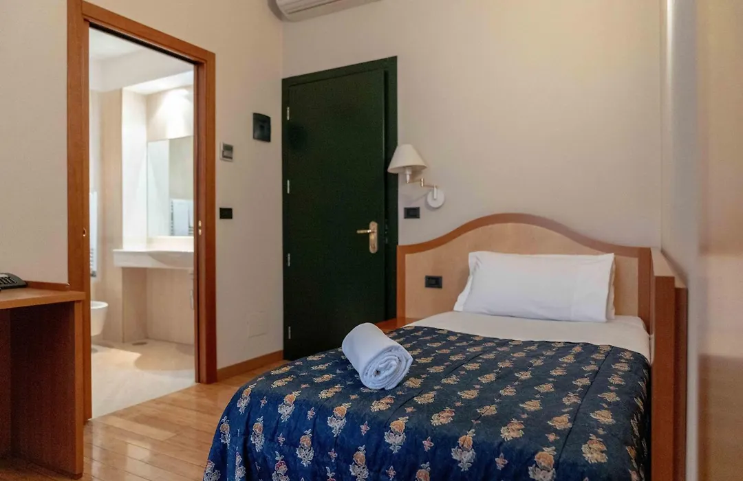 Hotel Bologna-1